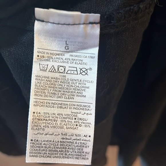 Old Navy Black Spaghetti Strap Dress - Picture 7 of 7
